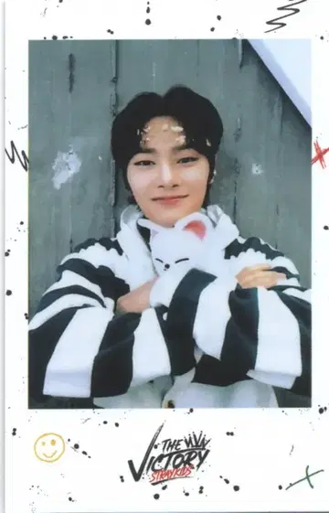 StrayKids I.N THE VICTORY 3/5
