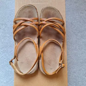 koos 코스 브라운 가죽 샌들 size 38