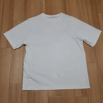 새상품급 MARGINAL MAN 무지 티셔츠