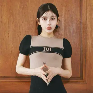 Darich 로고 반팔 니트탑