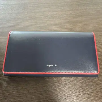 아녜스 베 장지갑