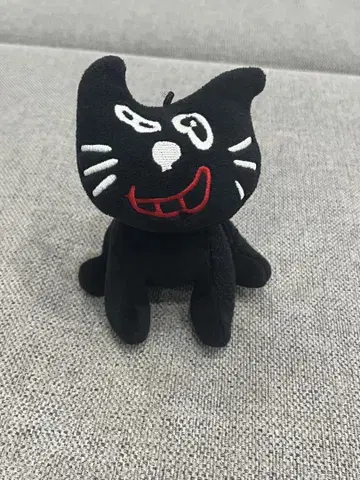 키요네코 앉아있는 봉제 인형