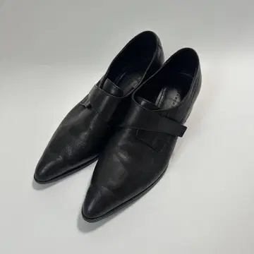 ZARA 가죽 신발