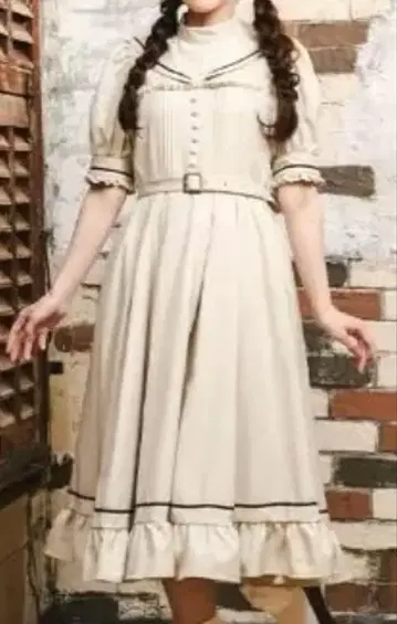 쿠라로리쿠루미 시마무라 콜라보 마린 아카데미아 시리즈 원피스 베이지