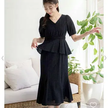 노엘라 레이스 페플럼 원피스 블랙