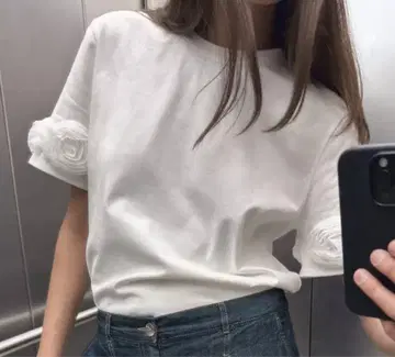 ZARA 자라 볼륨 플라워 프린트 티셔츠