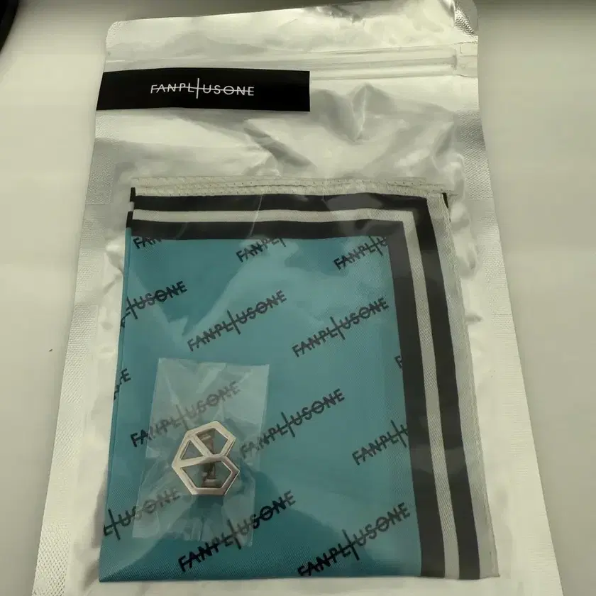 【G-DRAGON】 Light Stick Scarf Official G-DRAGON Übermensch Scarf & Scarf Ring | Light