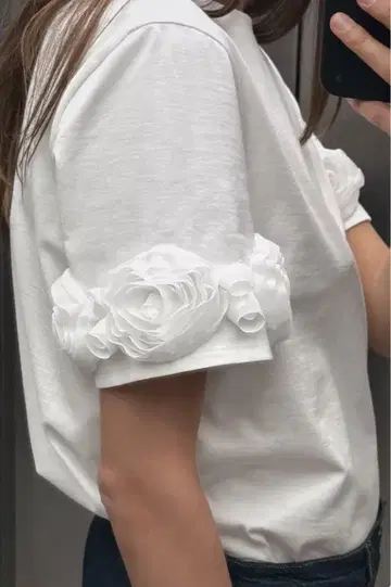 ZARA 자라 볼륨 플라워 프린트 티셔츠