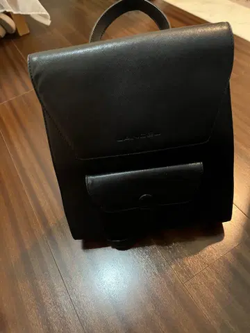 LANCEL 란셀 럭색 올 가죽 천연 가죽 블랙 로고 엠보