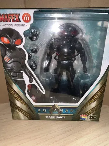 MAFEX 아쿠아맨 블랙 만타 피규어