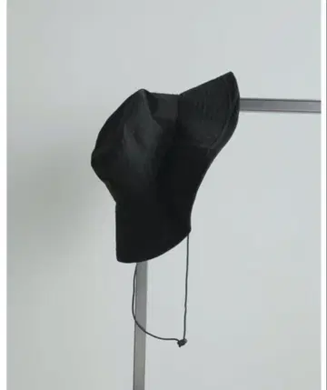 anuke 앤누크 Stich Brim Hat 블랙