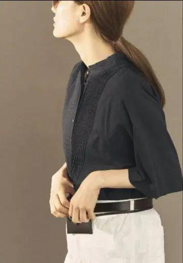 FRAMeWORK OUT OF FRAMe Khadi pintuck SH