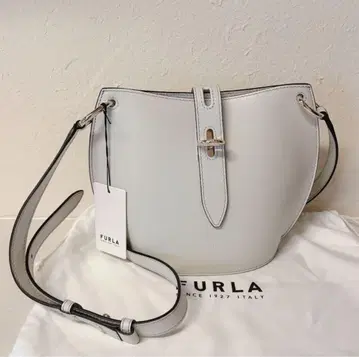 FURLA 훌라 우니카 천연 가죽 숄더백