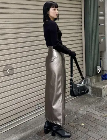 MURUA 타이트 스커트 실버