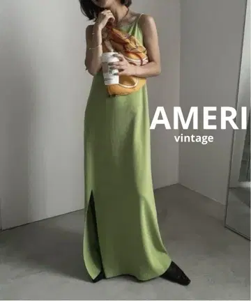 [컨디션 최상] AMERI UNEVEN NECK KNIT DRESS