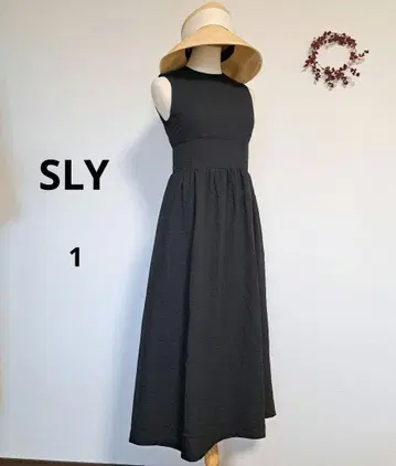 SLY 슬라이 [컨디션 최상] 슬리브리스 롱 원피스 럭셔리 블랙 고급
