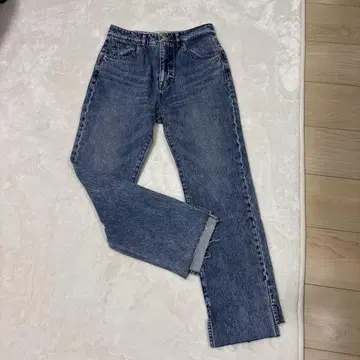 SEVEN TEN 스트레이트 데님 블루