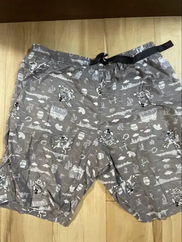 그라미치 XL 미키 패턴 숏팬츠