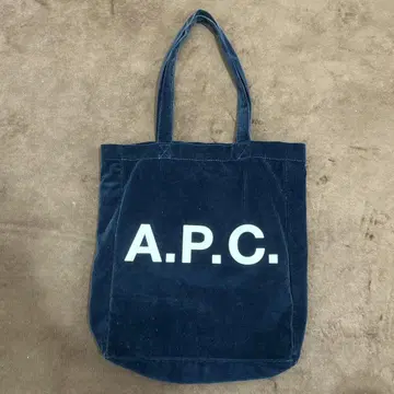 A.P.C. 네이비 코듀로이 토트백