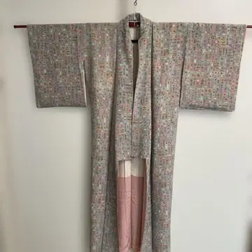 꽃무늬 코몬 기모노 옅은 핑크와 그린 150cm 정도 되시는 분께 추천