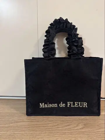 Maison de FLEUR 블랙 에코백
