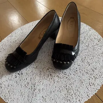 TOD'S 블랙 로퍼 35