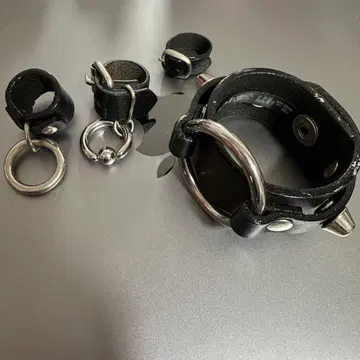 뉴리카데릭 4점