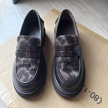 LE TALON 다크 브라운 로퍼