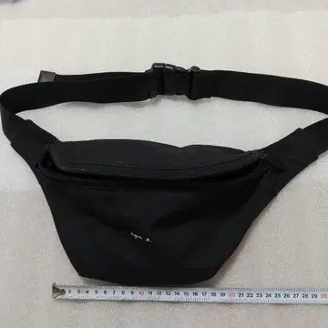 새상품급 아녜스베 나일론 웨스트 파우치