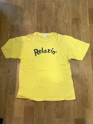 하이로우즈 블루하츠 크로마뇽즈 Relaxin' T셔츠