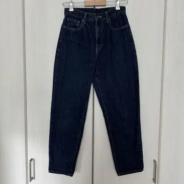 UNIQLO 페그 탑 하이 라이즈 청바지 (기장 표시 사이즈 68cm)
