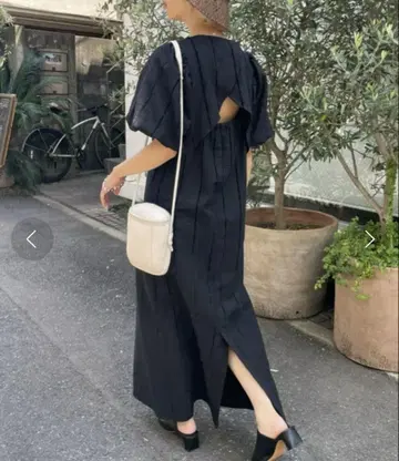 차오패닉 스트라이프 오픈 백 원피스