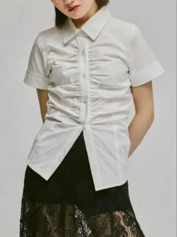 FEKETE GATHER FEMININE TIGHT SHIRT