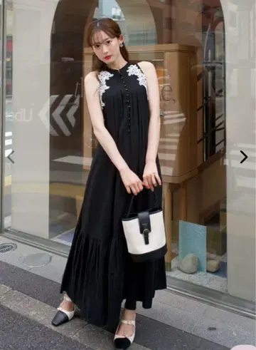Her lip to Notting Hill Belted Dress