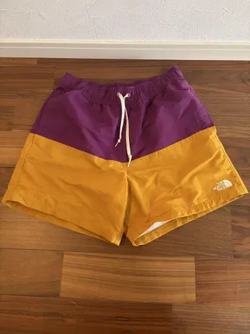 THE NORTH FACE 2톤 물과 육지 겸용 숏팬츠 M 사이즈