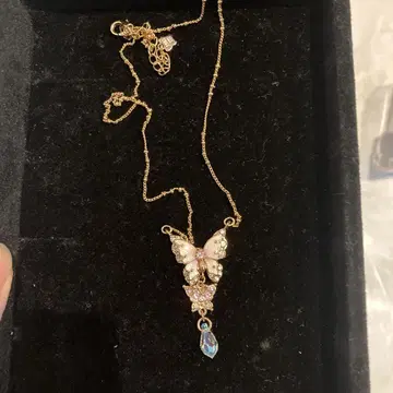 ANNA SUI 나비 모티브 목걸이