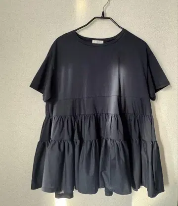 랜덤 티어드 하프 슬리브 네이비 yori