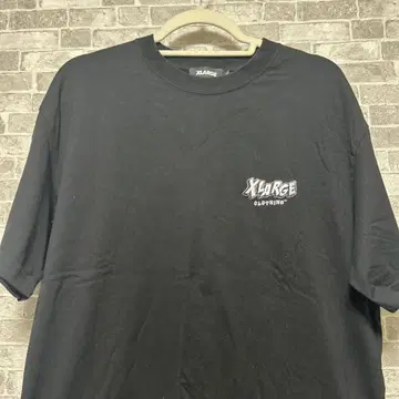 XLARGE 캐릭터 T셔츠 블랙