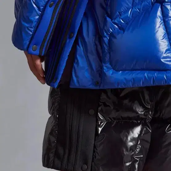 몽클레르 x 아디다스 샹베리 쇼트 다운 자켓 블루 - 23FW 1사이즈 사진 3