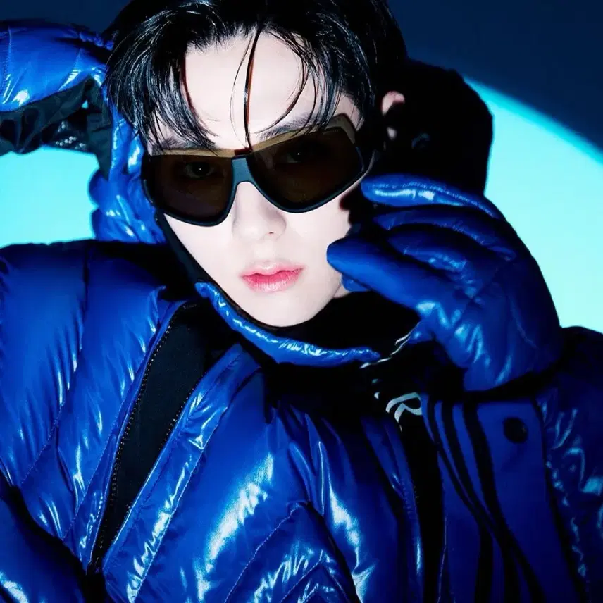 몽클레르 x 아디다스 샹베리 쇼트 다운 자켓 블루 - 23FW 1사이즈 사진 7