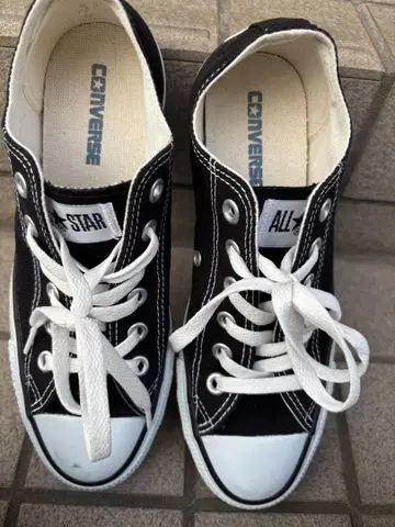 CONVERSE 블랙 스니커즈 24.5cm