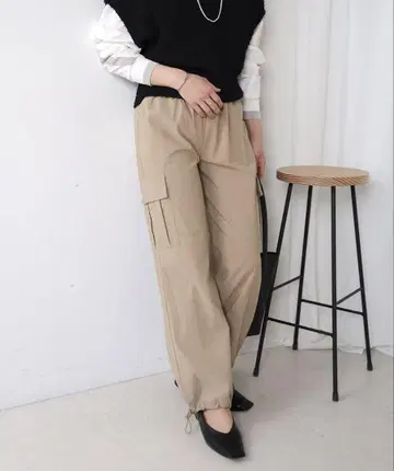 부즈루드 (Bou Jeloud) 스트레치 카고 팬츠 베이지