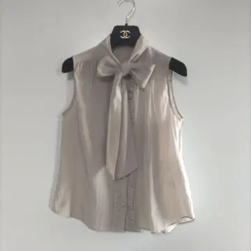 GRACE CONTINENTAL 슬리브리스 보타이 블라우스 쉬폰