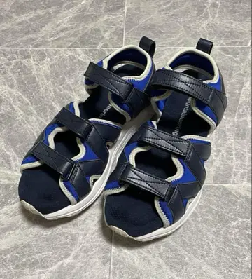WHITE MOUNTAINEERING 네오플렌 스니커즈 샌들