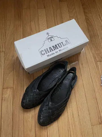 CHAMULA 가죽 샌들