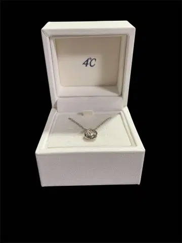 4C 실버 목걸이 다이아몬드풍