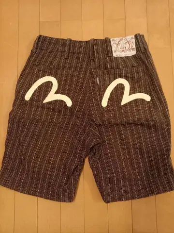 evisu 브라운 스트라이프 숏팬츠 W30 (중고)