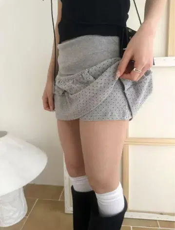 myorang 미치 프릴 도트 스커트 그레이
