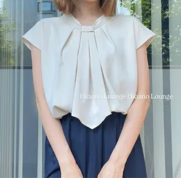 Natural Beauty Basic 드레이프감 블라우스