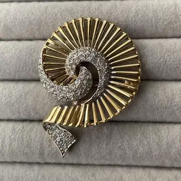 NINA RICCI 골드 브로치